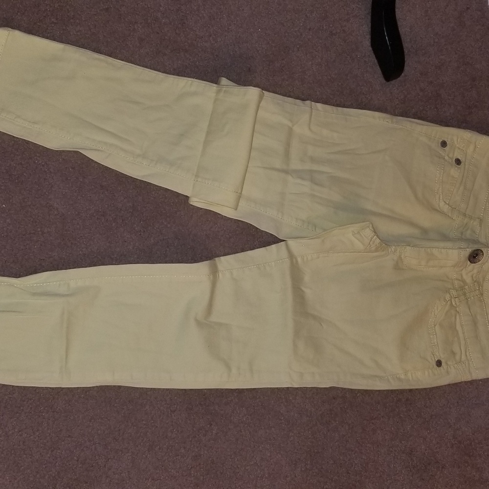 Yellow pants